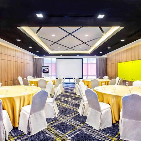 Hotel Ibis Styles Bekasi Jatibening Exterior foto