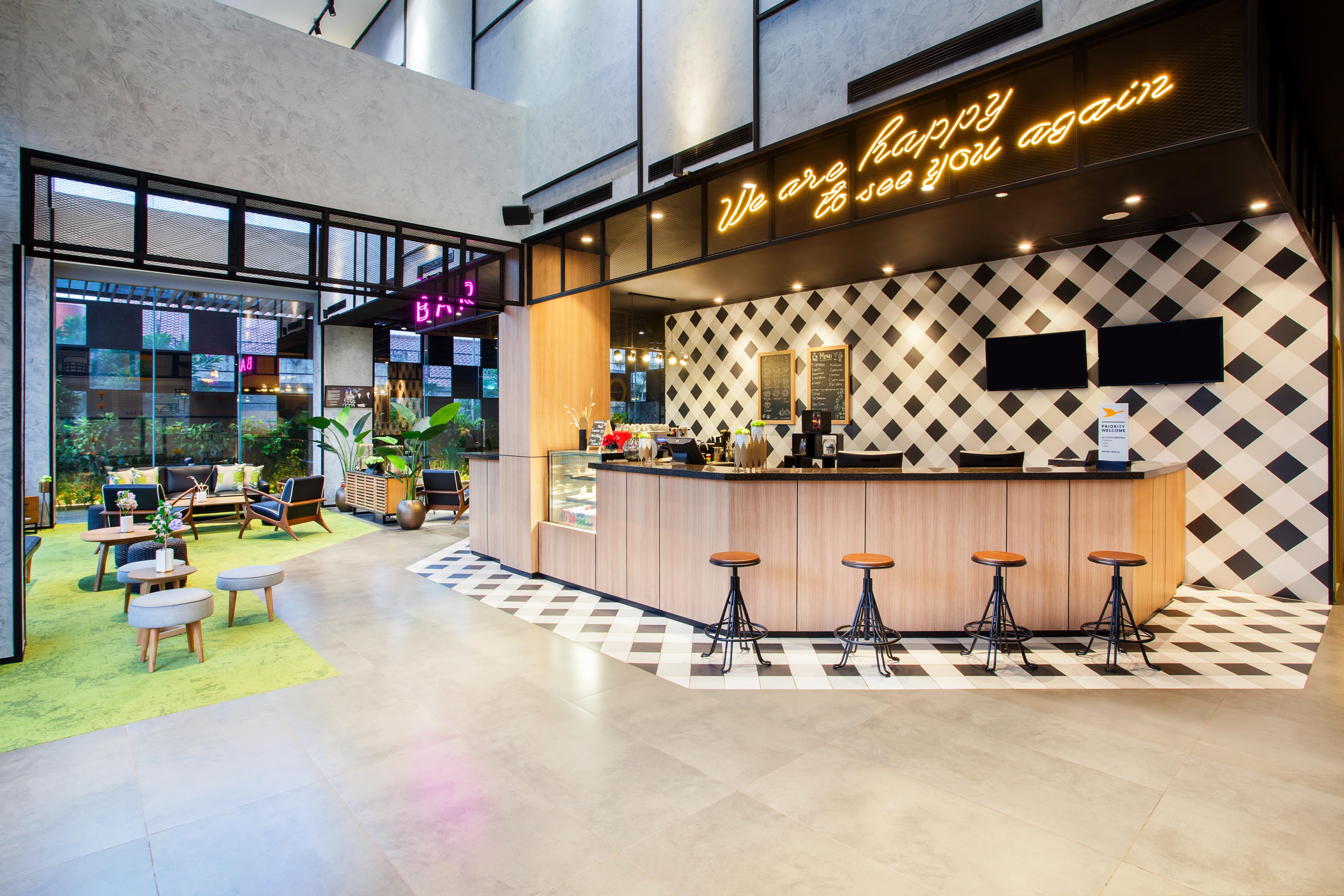 Hotel Ibis Styles Bekasi Jatibening Exterior foto