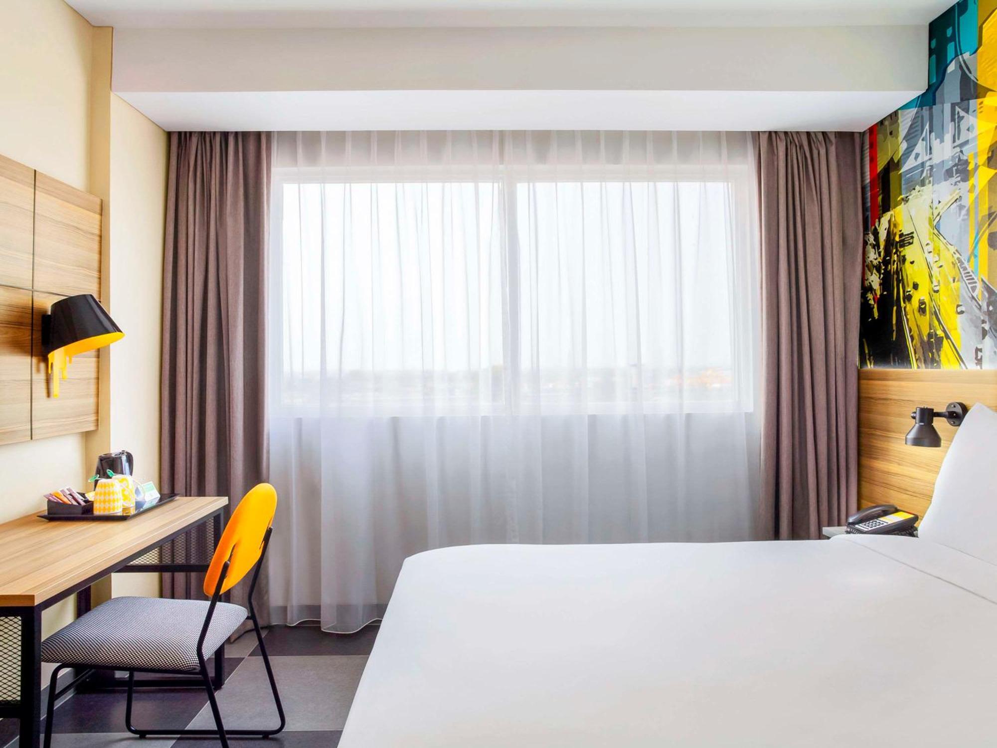 Hotel Ibis Styles Bekasi Jatibening Exterior foto